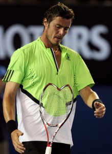 marat_safin_racquet_smash