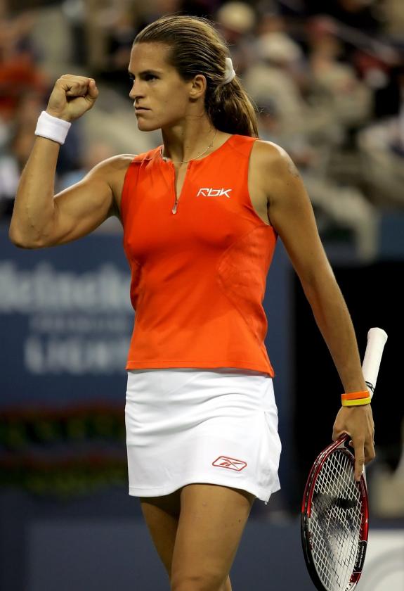Amélie Mauresmo retires from tennis